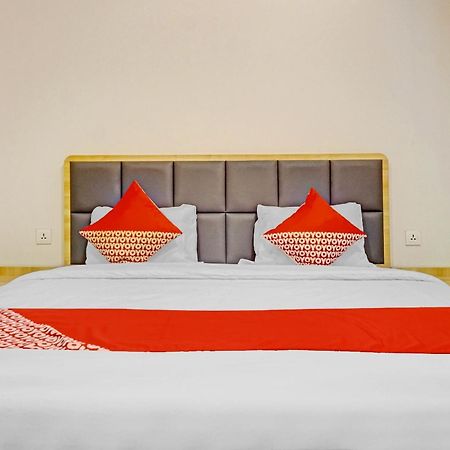 Super Oyo Capital O 90635 Tango Juliet Residence Джакарта Экстерьер фото